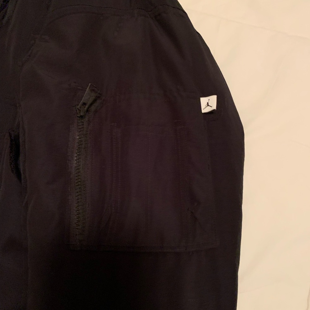 Jordan Reversible Bomber - Picture 5 of 13